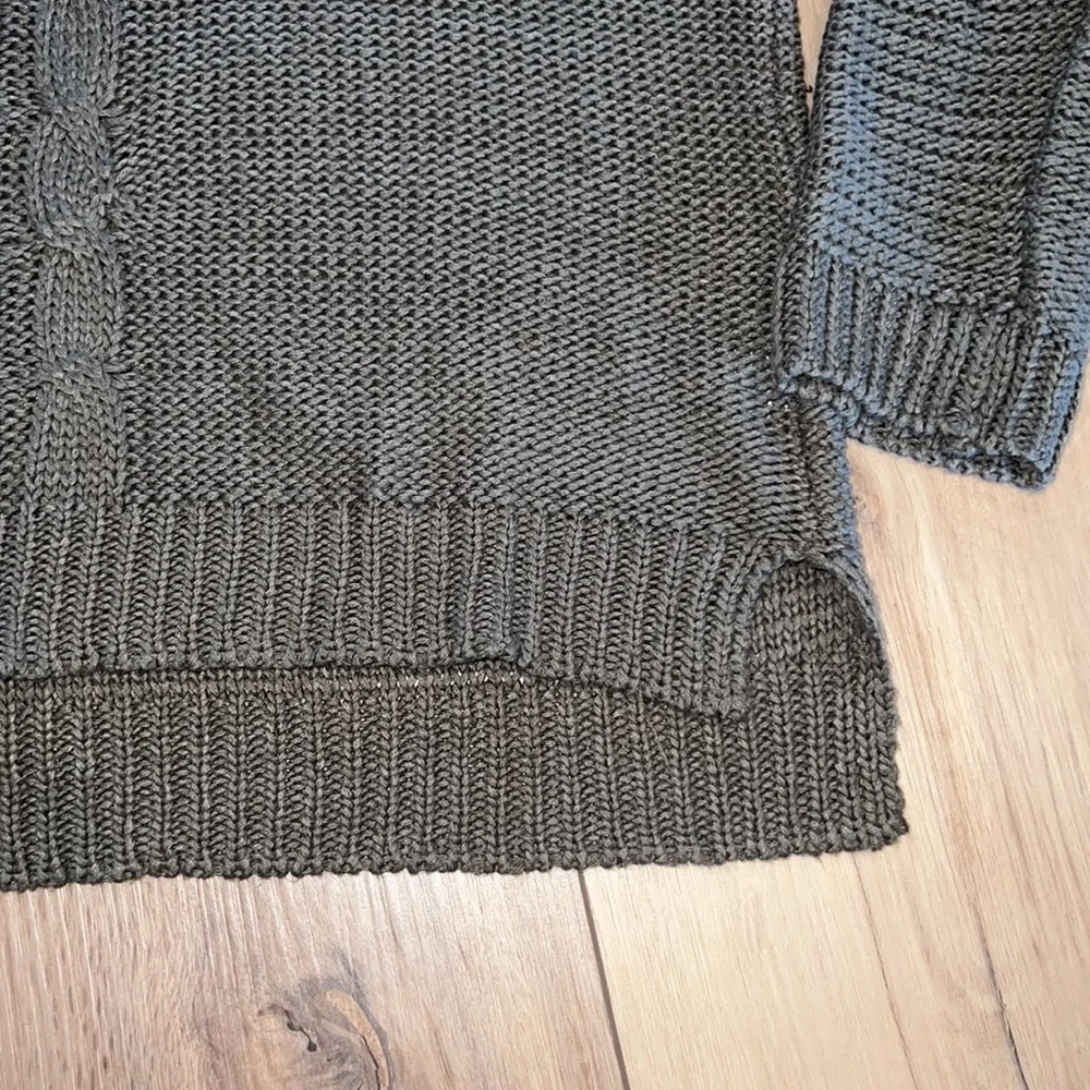 crewneck, cold shoulder sweater - Picture 3 of 3